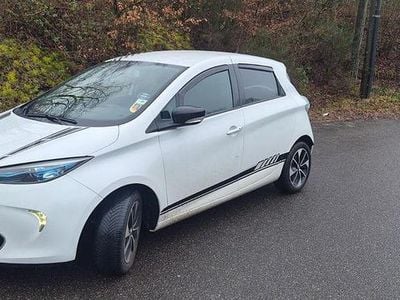 Second-hand Renault Zoe Intens 64 kW (88 CP) 2017 Alb Hatchback