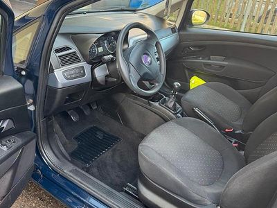 Gebraucht Fiat Grande Punto 70 PS (51 kW) 2009 Blau Kleinwagen