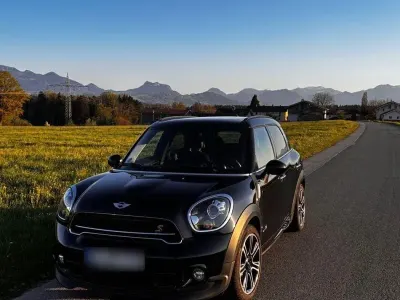 Gebraucht Mini Cooper SD 143 PS (105 kW) 2015 Schwarz Kleinwagen