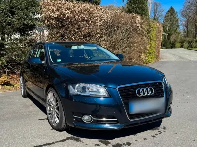 Gebraucht Audi A3 Sportback 160 PS (117 kW) 2010 Blau Kleinwagen