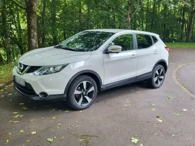 Gebraucht Nissan Qashqai N-Connecta 110 PS (80 kW) 2016 Weiß SUV