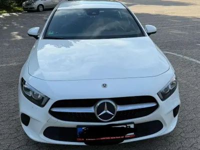 Gebraucht Mercedes A200 Progressive 163 PS (119 kW) 2018 Weiß Limousine