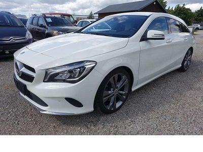 Gebraucht Mercedes CLA200 Urban 156 PS (114 kW) 2017 Weiß Kombi