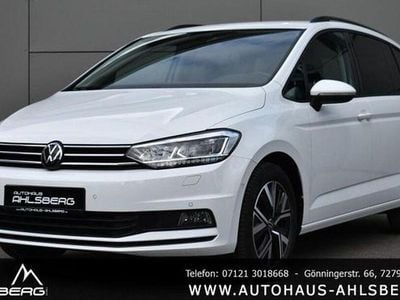 Pure white Gebraucht 2024 VW Touran Comfortline Van / Kleinbus | 32.300 € (Fairer Preis)
