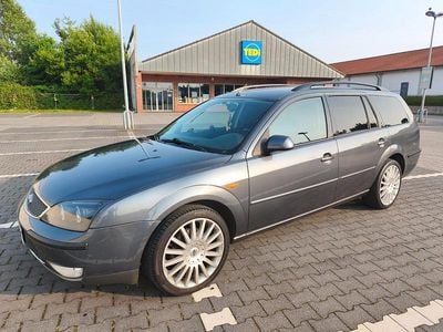 Usata Ford Mondeo 125 CV (91 kW) 2002 Grigio Station wagon