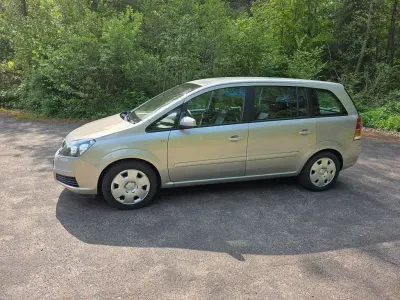 Brugt Opel Zafira 120 HK (88 kW) 2006 Guld MPV