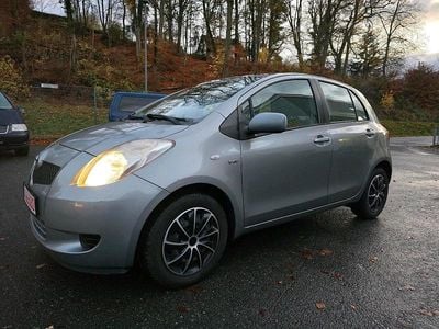 Grau Gebraucht 2008 Toyota Yaris Kleinwagen | 3.500 € (Teuer)