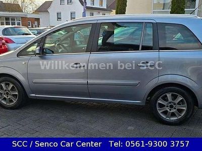 Grau Gebraucht 2008 Opel Zafira Innovation Van / Kleinbus | 4.450 € (Etwas zu teuer)