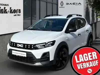 Neu Dacia Sandero Essentiel 122 PS (89 kW) 2026 Weiß Limousine