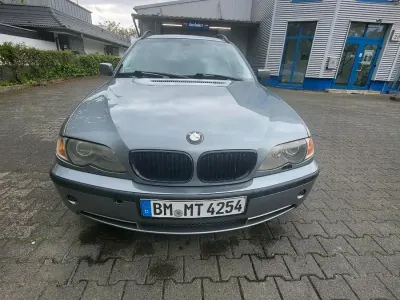 Gebraucht BMW 330 231 PS (169 kW) 2004 Grau Kombi