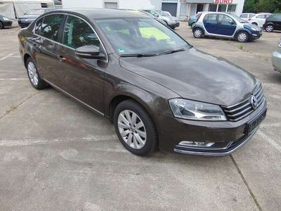 gebraucht VW Passat Comfortline /Navi/Klimaauto/PDC mit Winterräder