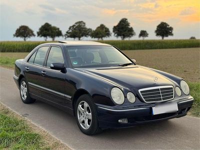 Mercedes E320