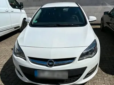 Brugt Opel Astra 136 HK (100 kW) 2014 Hvid Stationcar