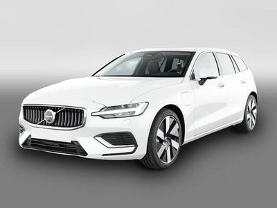 Weiß Gebraucht 2025 Volvo V60 Plus Kombi | 42.880 € (Guter Preis)
