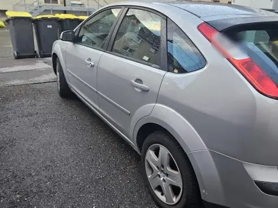 Gebraucht Ford Focus 106 PS (77 kW) 2008 Grau Kleinwagen