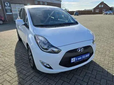 Second-hand Hyundai ix20 Trend 90 CP (66 kW) 2016 Alb Hatchback