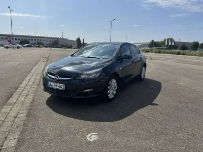 Gebraucht Opel Astra Style 165 PS (121 kW) 2015 Schwarz Kleinwagen