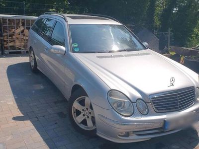 Mercedes E320