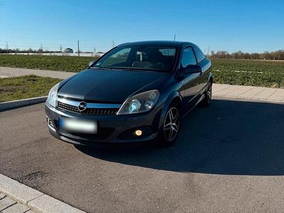 Second-hand Opel Astra GTC 90 CP (66 kW) 2008 Albastru Hatchback