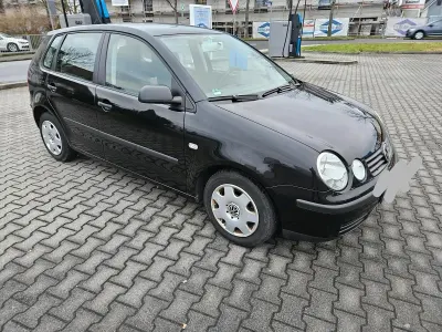 Gebraucht VW Polo 60 PS (44 kW) 2004 Schwarz Kleinwagen