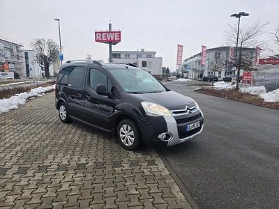 Schwarz Gebraucht 2010 Citroën Berlingo XTR Van / Kleinbus | 5.800 € (Teuer)