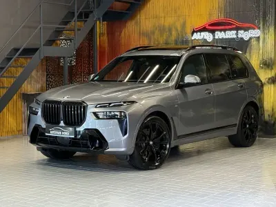 Gebraucht BMW X7 M Sport 352 PS (258 kW) 2024 Grau SUV