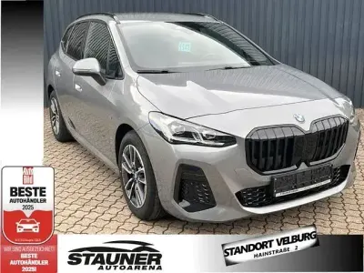 Gebraucht BMW 218 Active Tourer M Sport 136 PS (100 kW) 2025 Grau Van / Kleinbus