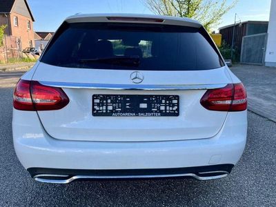 Second-hand Mercedes C250 Avantgarde 204 CP (150 kW) 2015 Alb Break