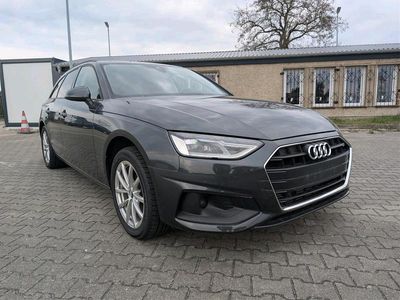 Second-hand Audi A4 150 CP (110 kW) 2023 Negru Break