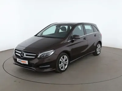 Gebraucht Mercedes B200 Urban 156 PS (114 kW) 2018 Braun Kleinwagen