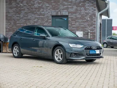 Gebraucht Audi A4 Ambiente 163 PS (119 kW) 2022 Grau Kombi