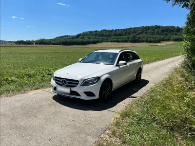 Gebraucht Mercedes C180 156 PS (114 kW) 2019 Weiß Kombi