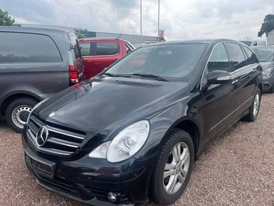 Mercedes R320