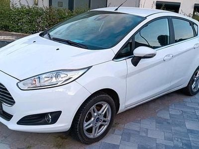 Second-hand Ford Fiesta 95 CP (69 kW) 2014 Alb Hatchback