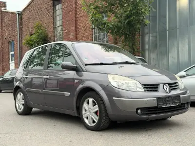 Brugt Renault Mégane II 100 HK (73 kW) 2004 Grå Sedan