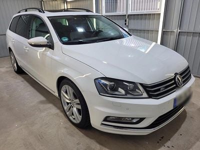 Usata VW Passat R-line 170 CV (125 kW) 2012 Bianco Station wagon