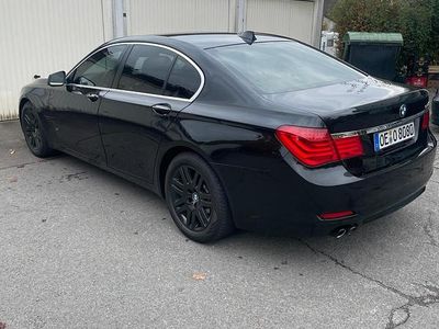 BMW 730