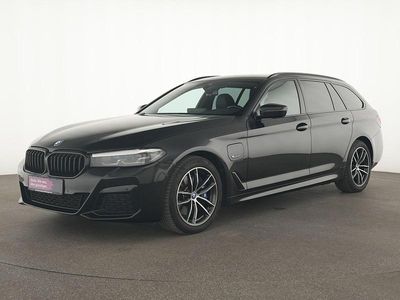 Gebraucht BMW 520 M Sport 204 PS (150 kW) 2022 Black sapphire Limousine