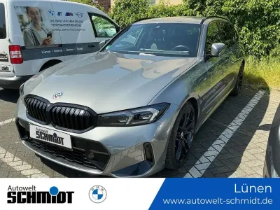 Gebraucht BMW 330 M Sport 245 PS (180 kW) 2023 Grau Kombi