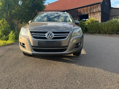 Gebraucht VW Tiguan 150 PS (110 kW) 2010 Grau SUV