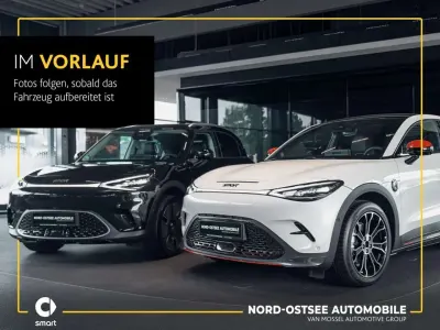 Gebraucht Smart ForFour Electric Drive 60 kW (82 PS) 2021 Karosserie in white Limousine