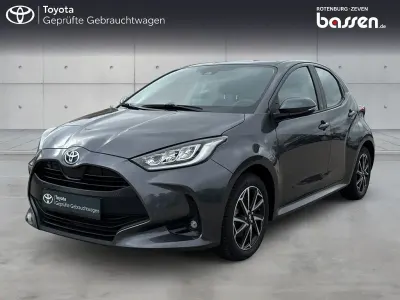 Gebraucht Toyota Yaris Hybrid Team 116 PS (85 kW) 2022 Grau Limousine