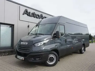 Gebraucht Iveco Daily 175 PS (128 kW) 2023 Grau Van / Kleinbus