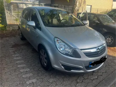 Gebraucht Opel Corsa 100 PS (73 kW) 2010 Silber Kleinwagen