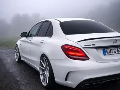 Gebraucht Mercedes C63 AMG AMG 476 PS (350 kW) 2018 Weiß Limousine