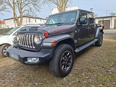Gebraucht Jeep Gladiator 264 PS (194 kW) 2023 Grau Pickup