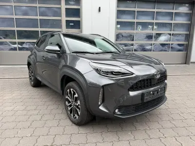Gebraucht Toyota Yaris Cross Style 131 PS (96 kW) 2025 Marlingrau metallic 1g3 SUV