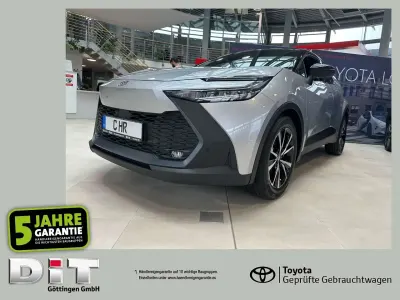 Neu Toyota C-HR 140 PS (102 kW) 2025 Silber SUV