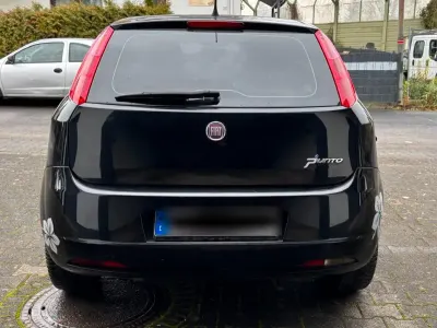Gebraucht Fiat Grande Punto 78 PS (57 kW) 2008 Schwarz Kleinwagen