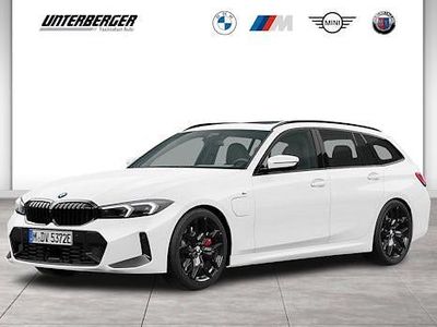 Second-hand BMW 330e Comfort Edition 292 CP (214 kW) 2025 Alb Break